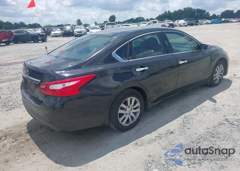 2017 Nissan Altima 2.5 S z USA, uszkodzony, nr VIN 1N4AL3AP1HC473625